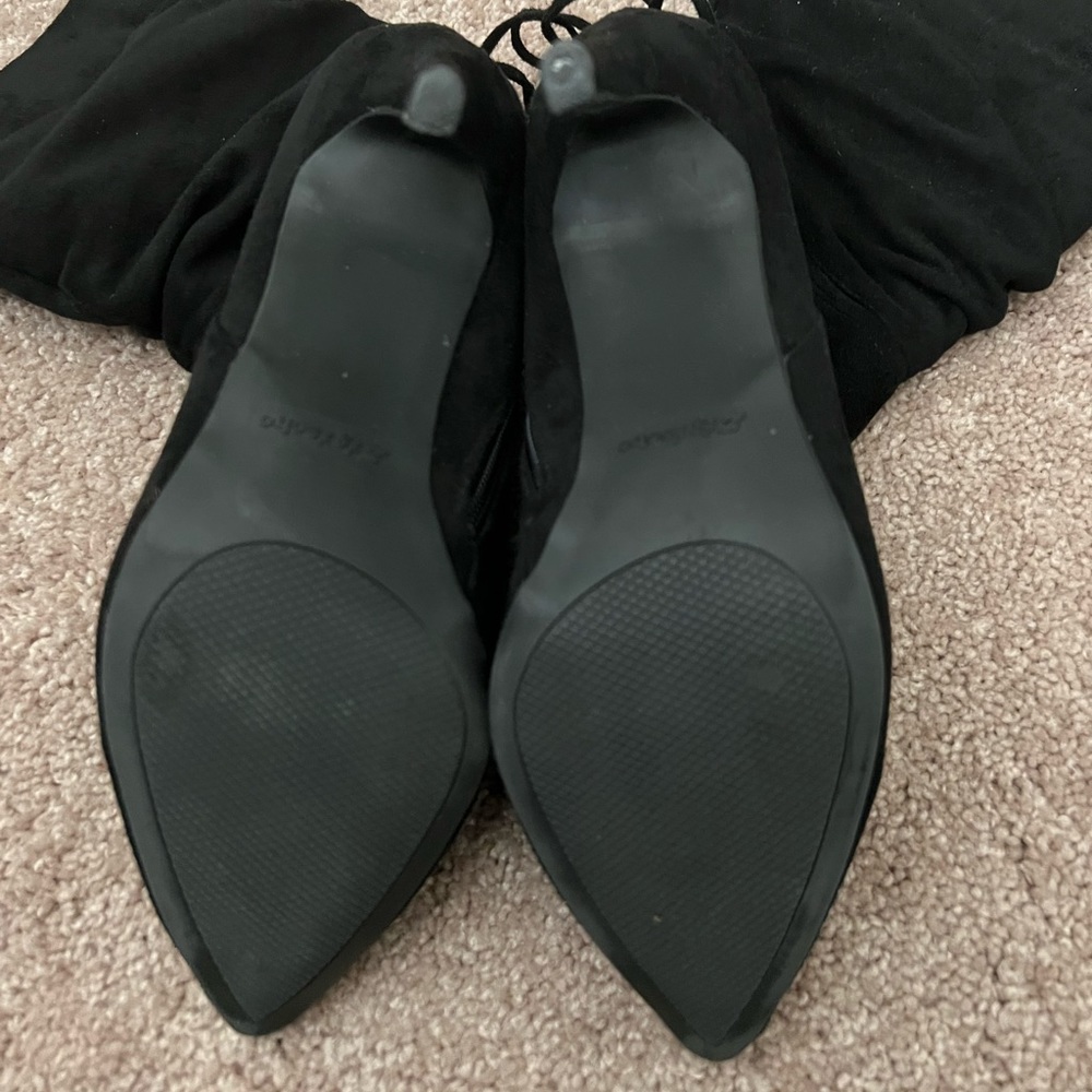 Zigisoho Crunch Heeled Boot. Size 10 - image 3